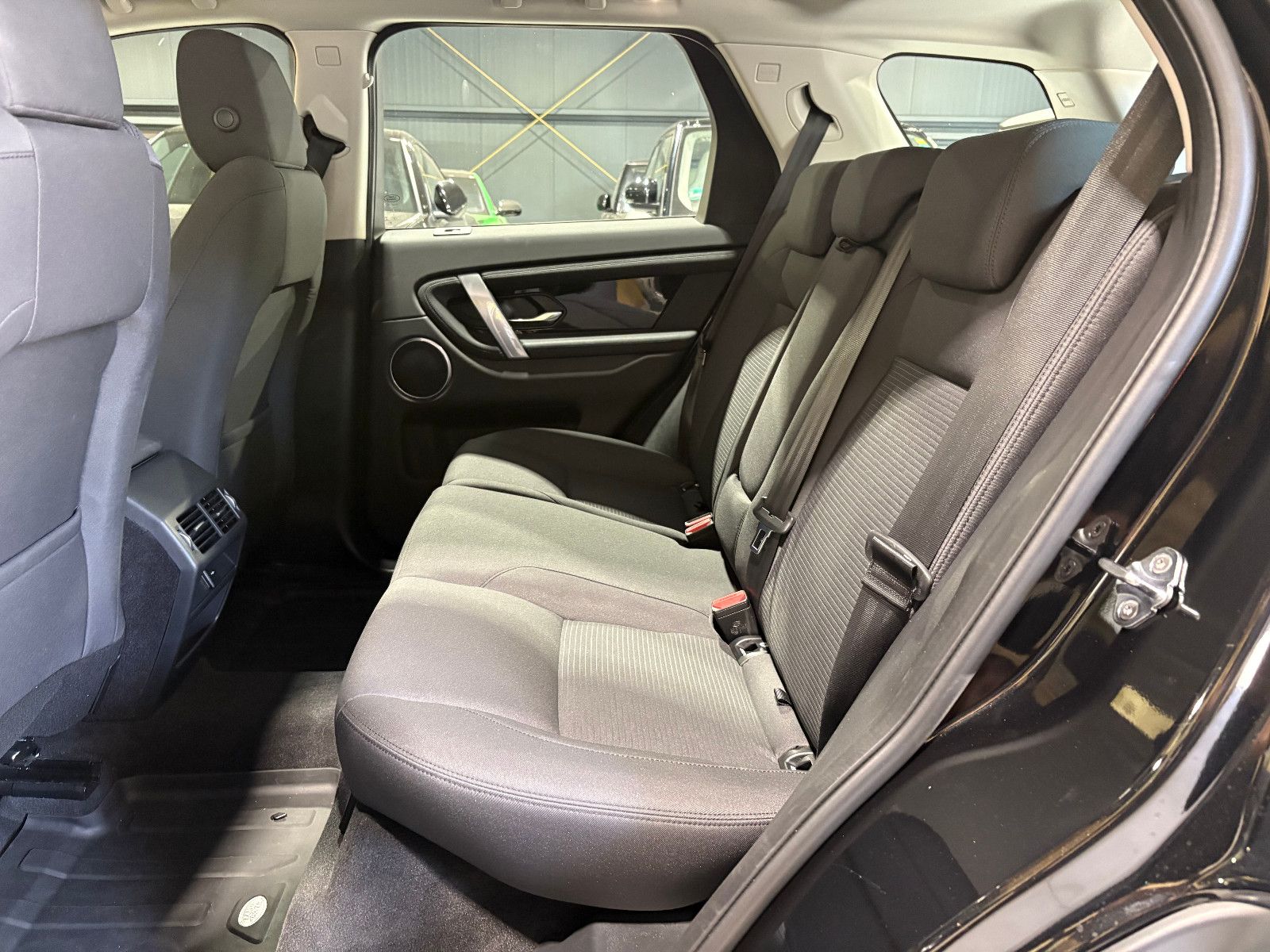 Fahrzeugabbildung Land Rover Discovery Sport AWD/360°/APPLE/SHZ/TEMPOMAT/LED/