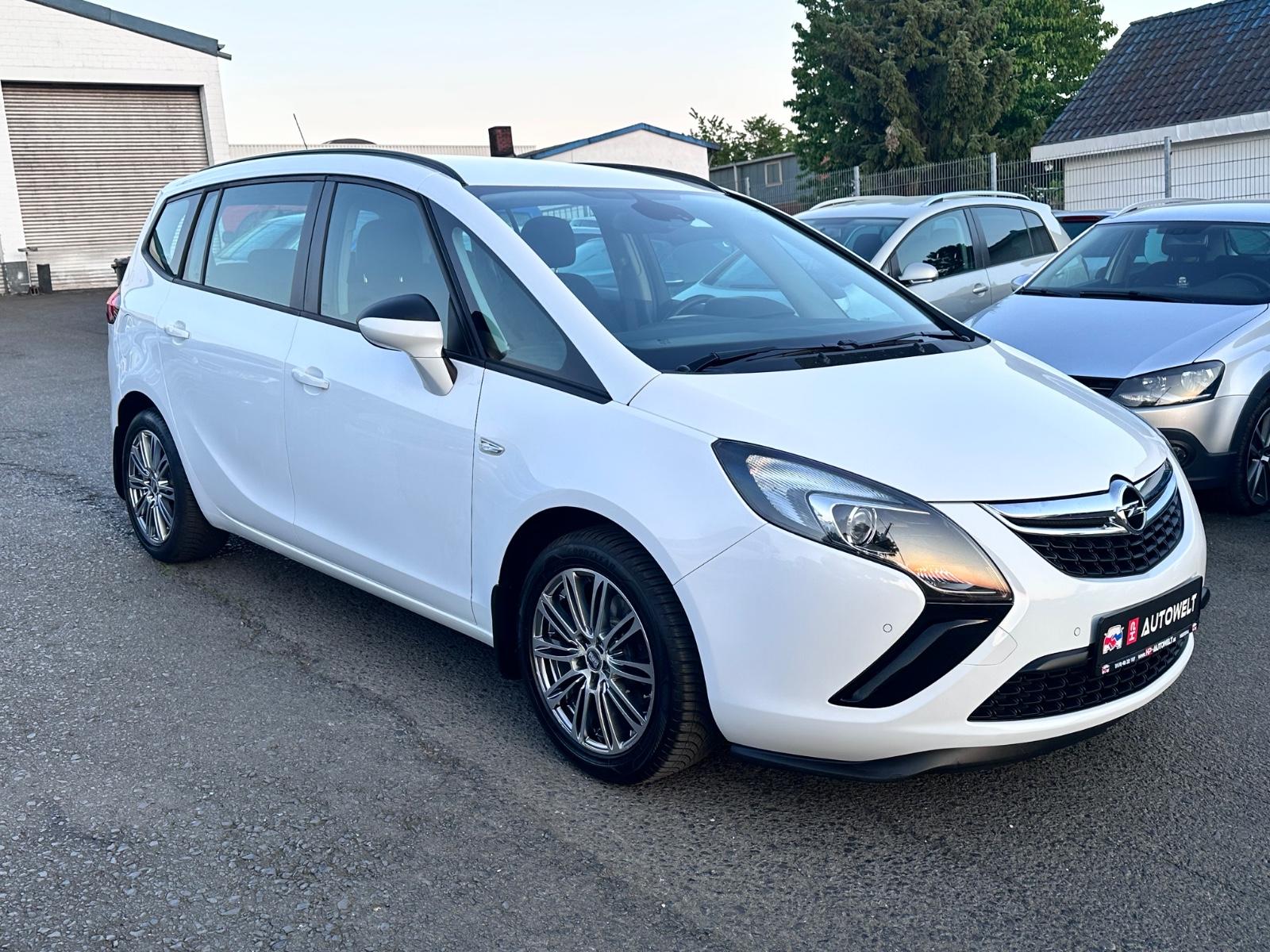 Opel Zafira C Tourer Edition Automatik 140PS AHK PDC