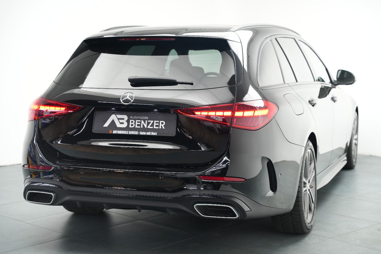 Fahrzeugabbildung Mercedes-Benz C 220d *AMG*Carbon*Ambiente*Kamera*AHK