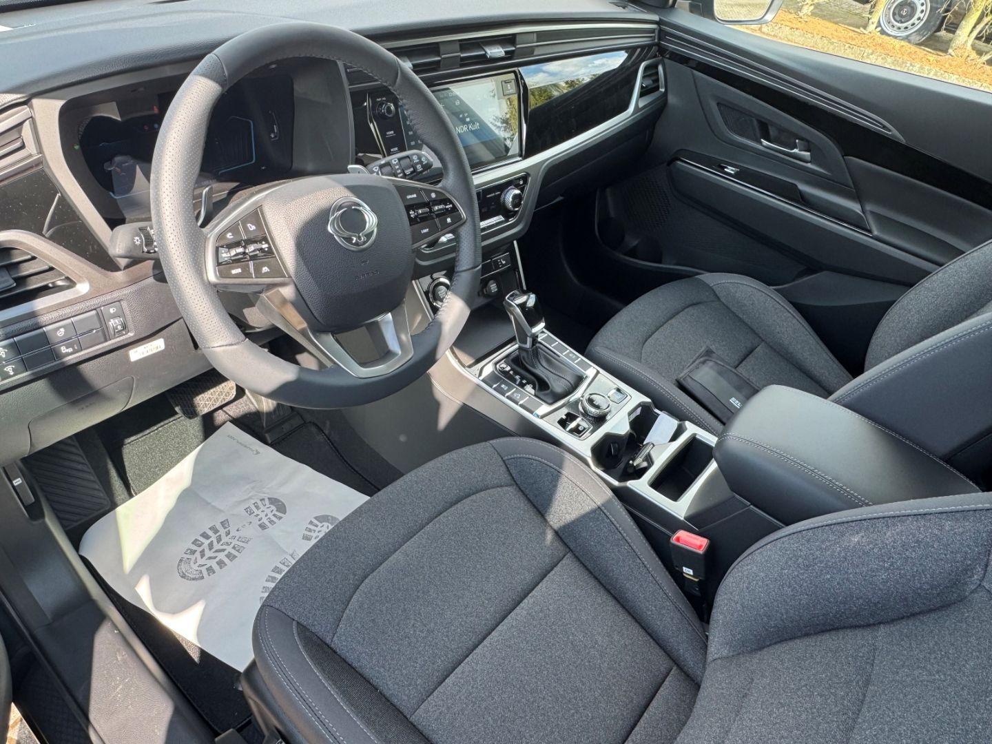 Fahrzeugabbildung KGM Korando Bliss 6/AT 2WD SHZ+LHZ+Kamera