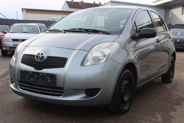 Toyota Yaris 1.0 Cool