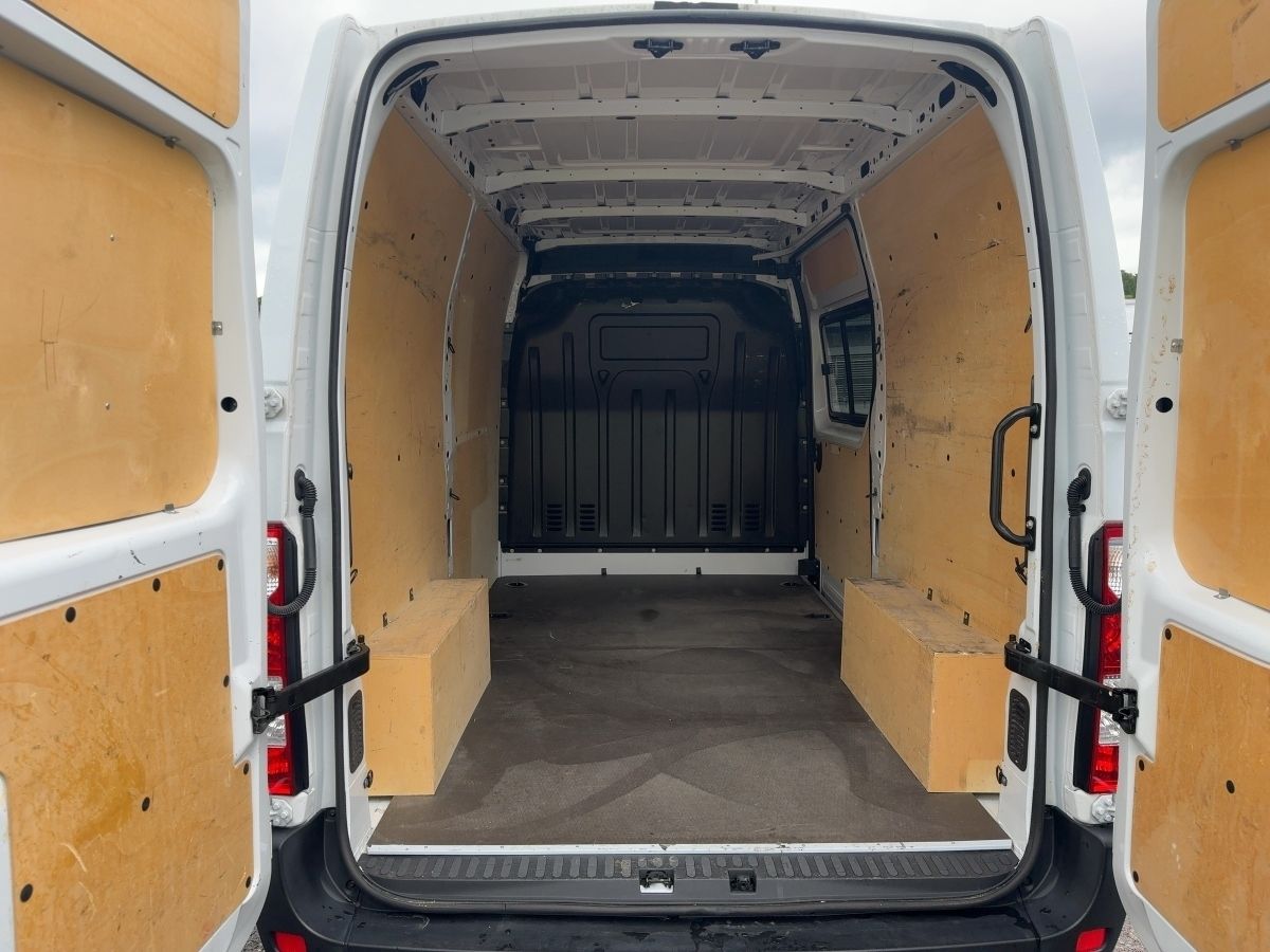 Fahrzeugabbildung Renault Master Kasten L2H2 3,5dCi 150 FAP AHK Kamera