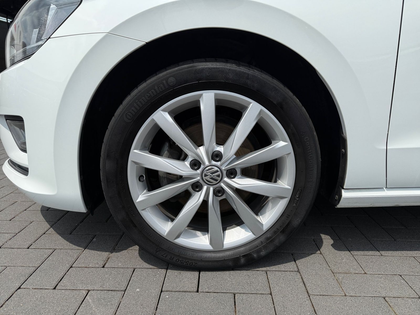Fahrzeugabbildung Volkswagen Golf Sportsvan Golf VII Sportsvan 1.4 TSI BMT Lo