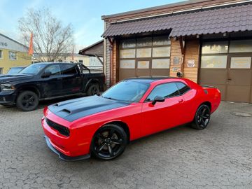Dodge Challenger - 2