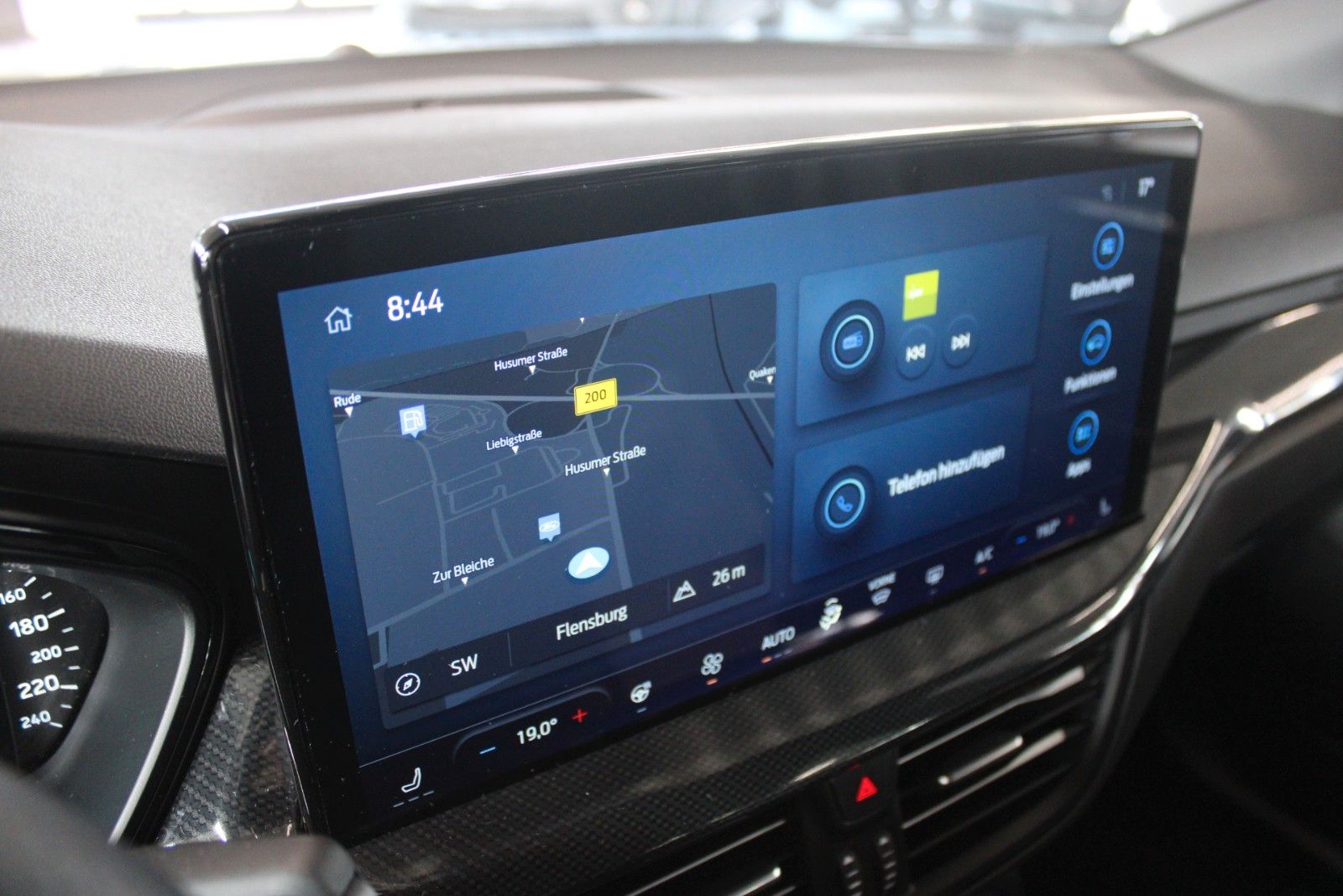 Fahrzeugabbildung Ford Focus ST-Line Aut. LED AHK ACC B&O WinterPak uvm