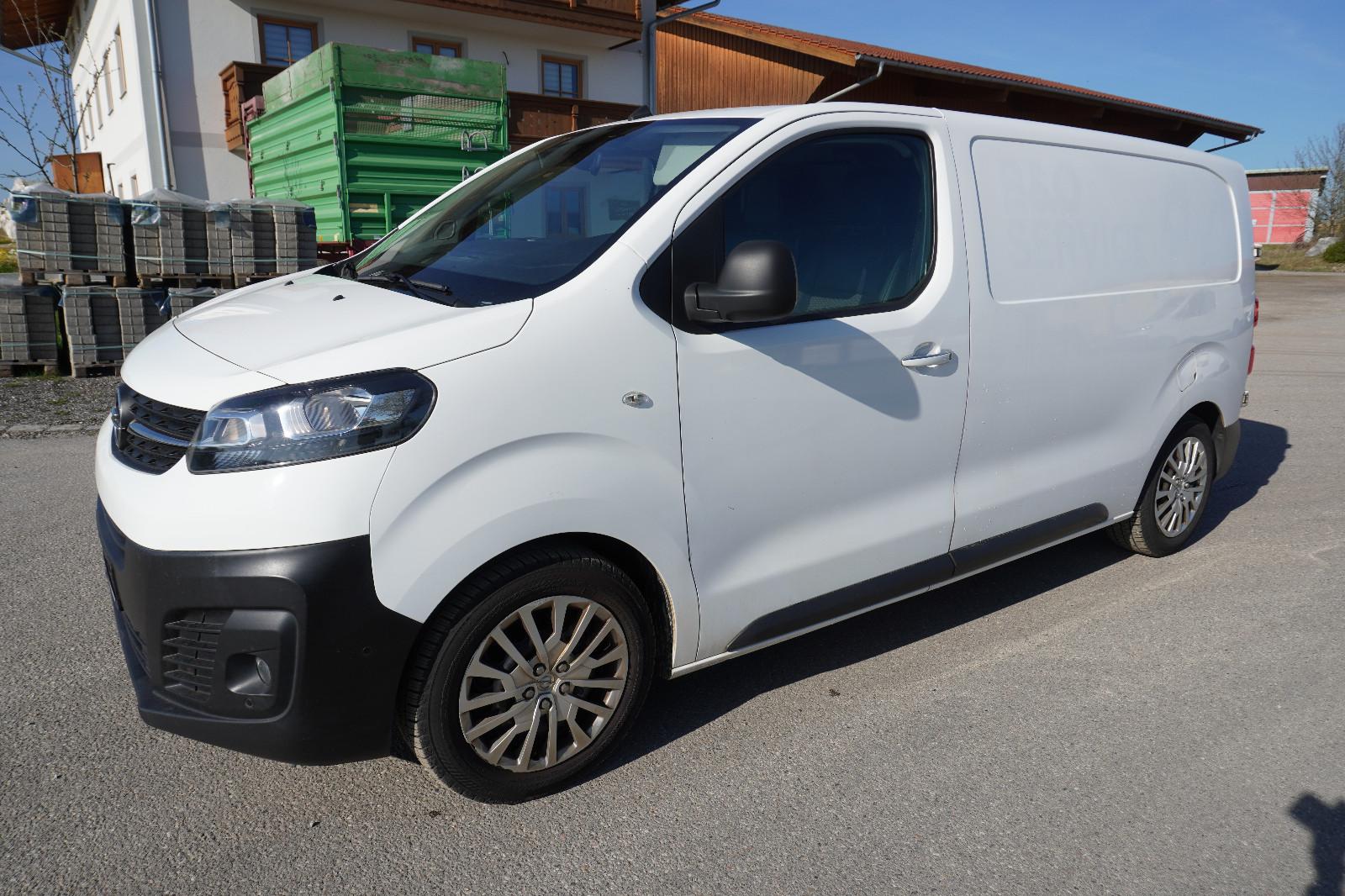 Opel Vivaro Kasten Edition M Premium Regale Würth CAM