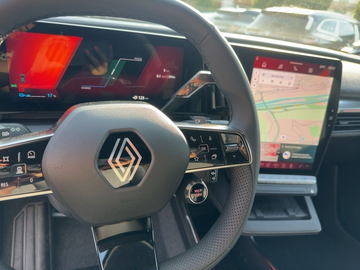 Fahrzeugabbildung Renault Scenic E-Tech 100% ele Techno 220 Long Range