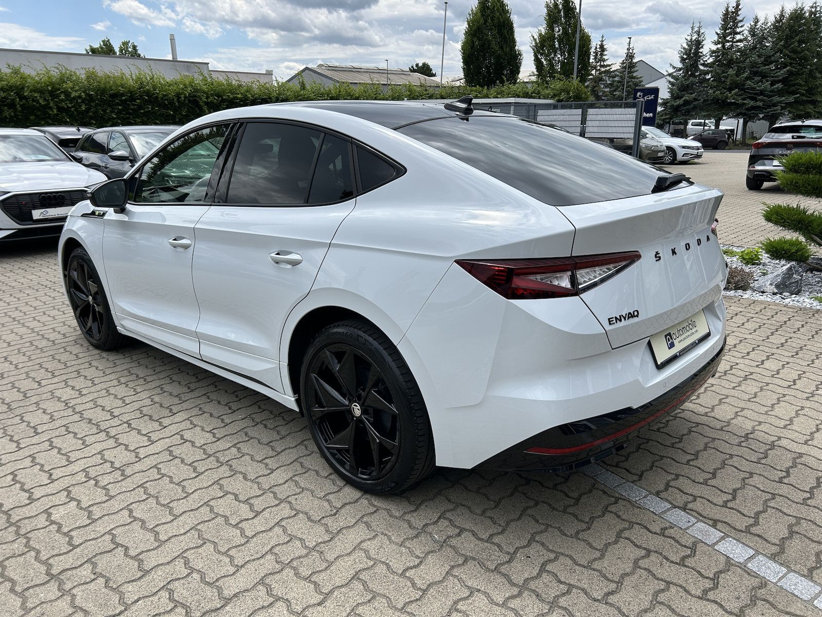 Skoda Enyaq RS 4x4 Lounge WÄRMEPUMPE CANTON 82kWh AHK foto 9