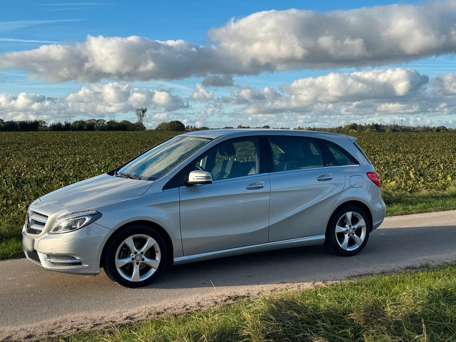 Mercedes-Benz B 200
