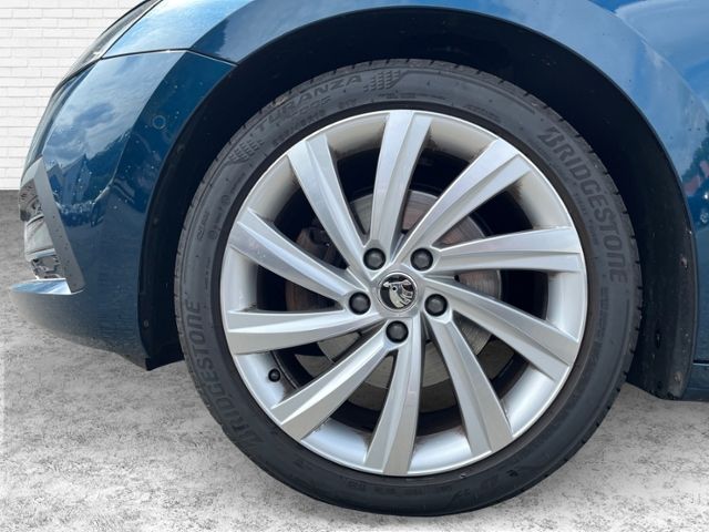 Fahrzeugabbildung SKODA Octavia Combi Style 2.0 TDI DSG KLIMA LED NAVI A