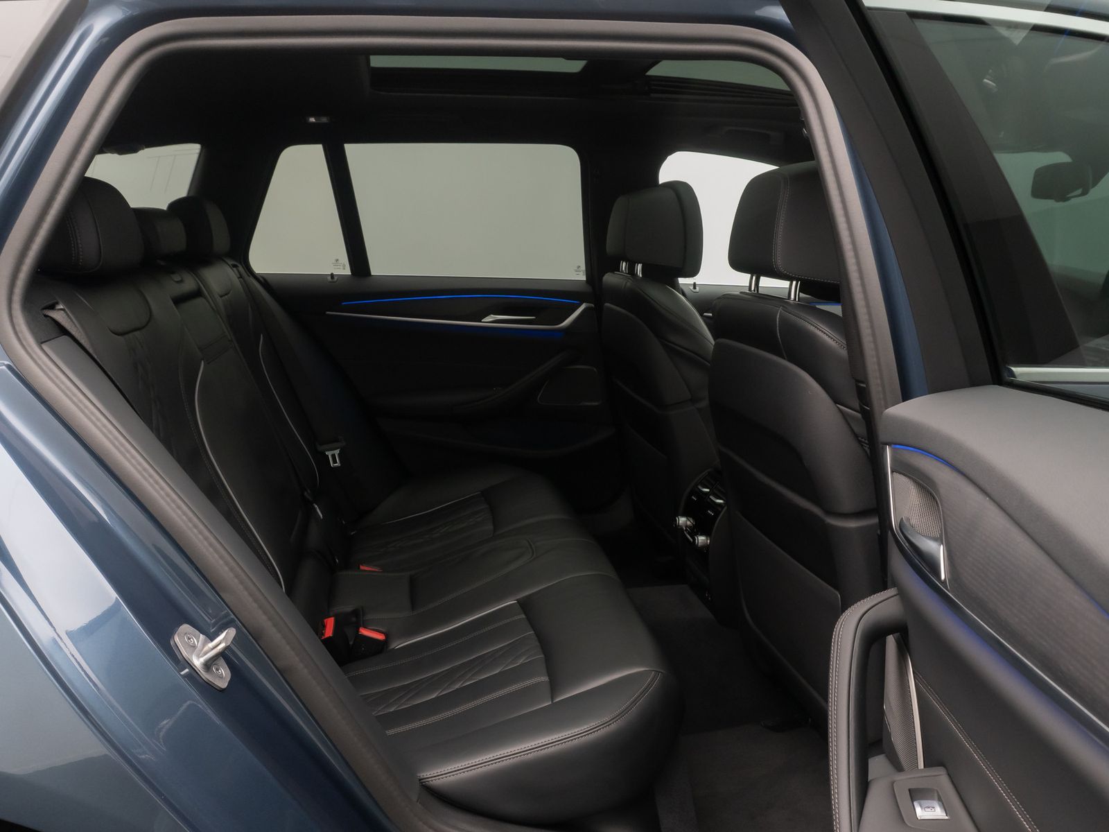 Fahrzeugabbildung BMW 540i xD M Sport Laser HUD DAB H/K Kamera Panoram