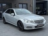 Mercedes-Benz E 200 CGI Elegance*G-SD*Automatik*PDC*SHZ*Bi-Xen - gebrauchte Mercedes-Benz E 200 aus dem Jahr 2009