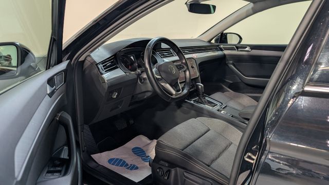 Volkswagen Passat 2.0 TDI Business ACC+LED+CARPLAY+AHK