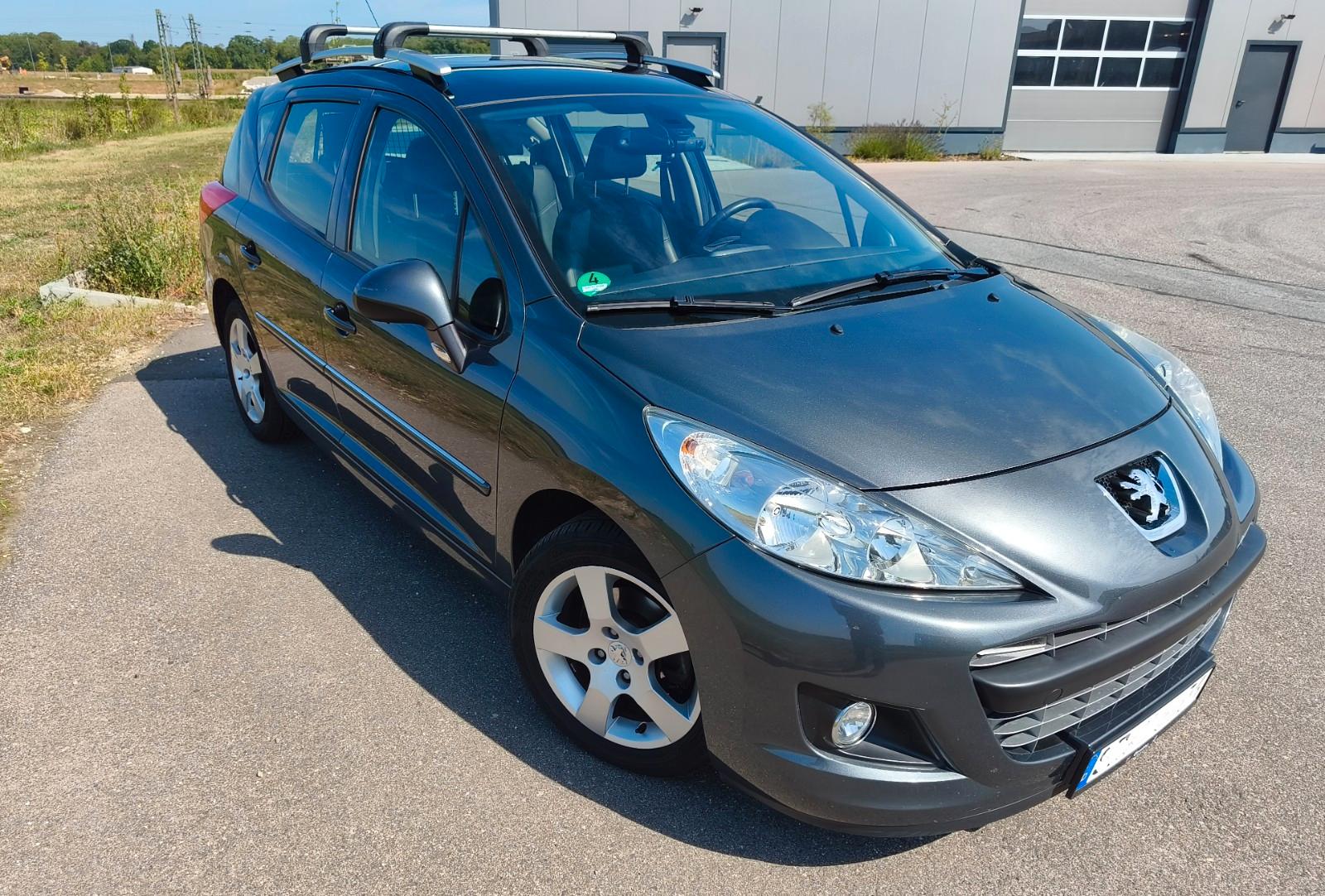Peugeot 207 2012 — interior