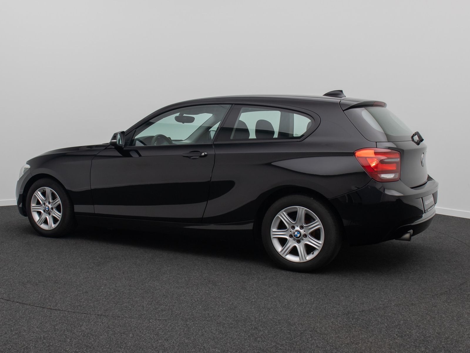 Fahrzeugabbildung BMW 116i Aut NaviBusiness Sitzheizung Freisprecheinr