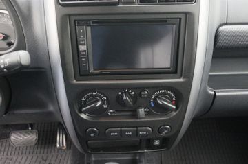 Fahrzeugabbildung Suzuki Jimny 1.3 4WD Automatik