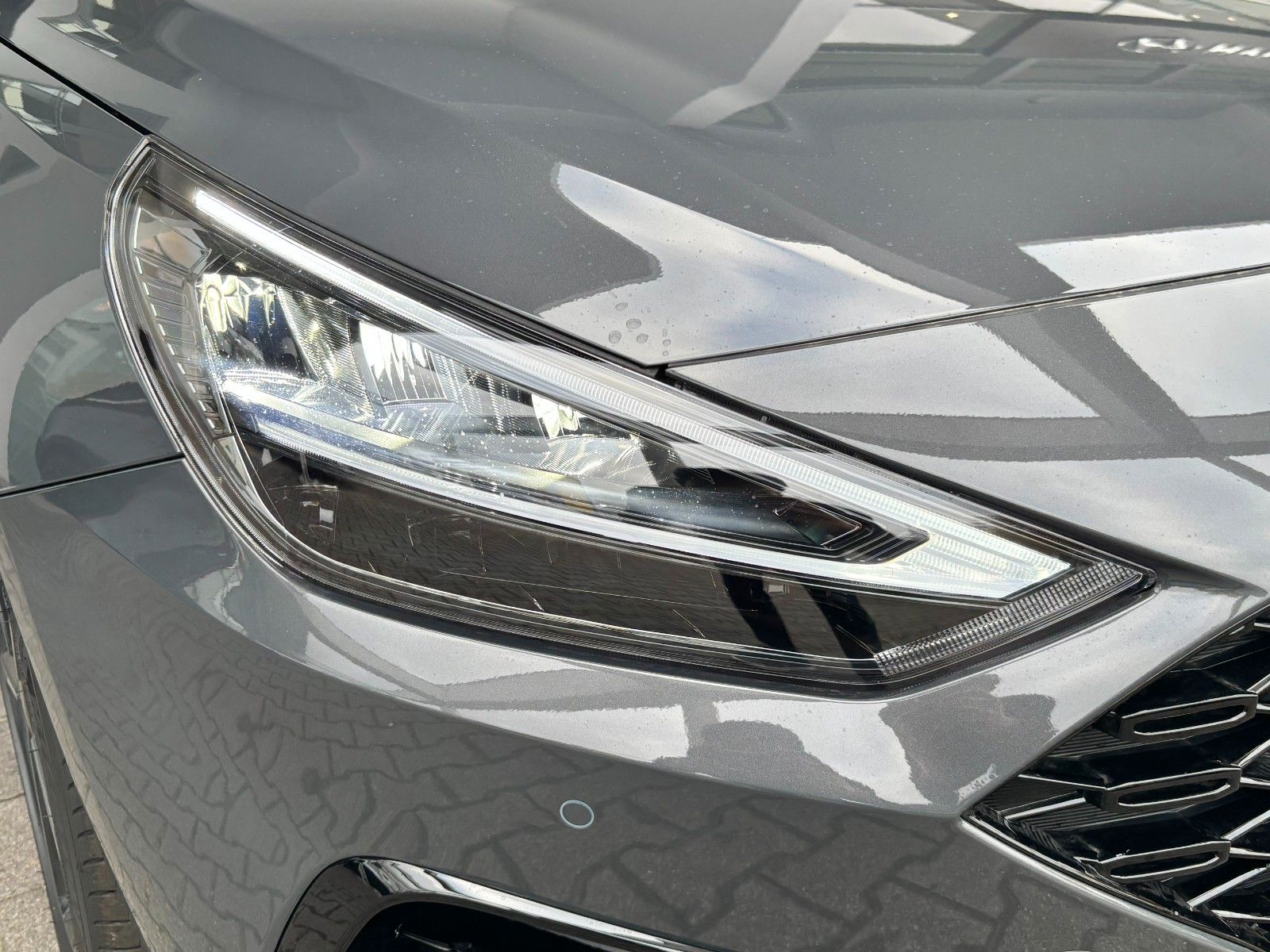 Fahrzeugabbildung Hyundai i30 AVANTAGE DCT 140PS Navi/SHZ/Kamera!