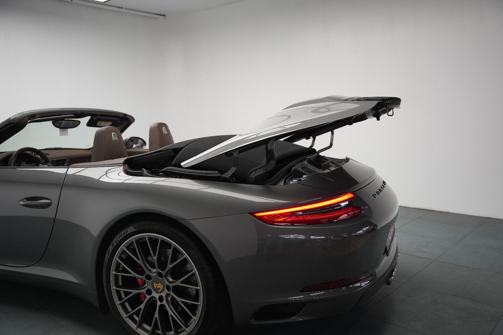 Fahrzeugabbildung Porsche 991.2 Carrera S Cabriolet/LEDER/CHRONO/BOSE/PADM