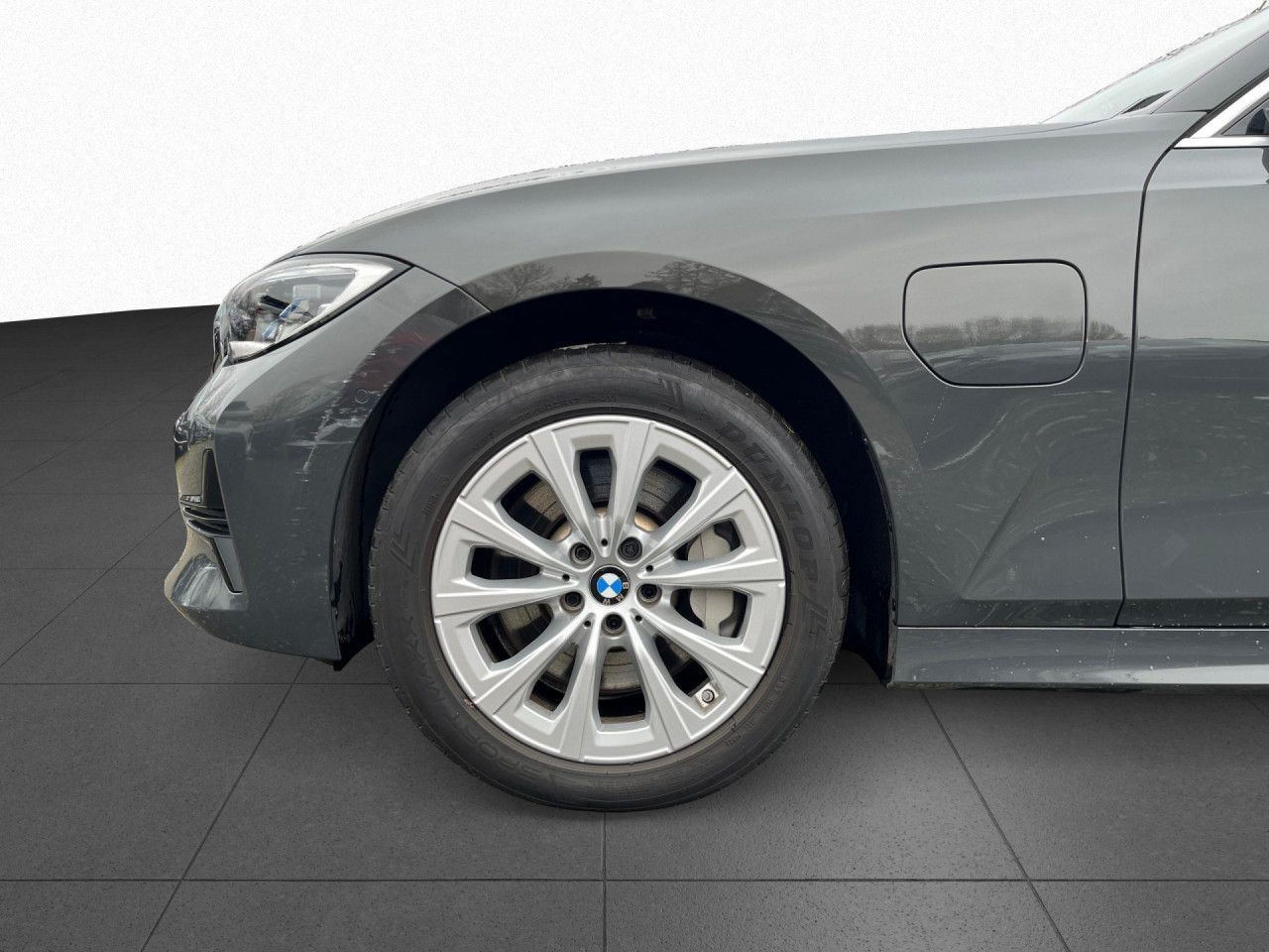 BMW 330 - Bild 17