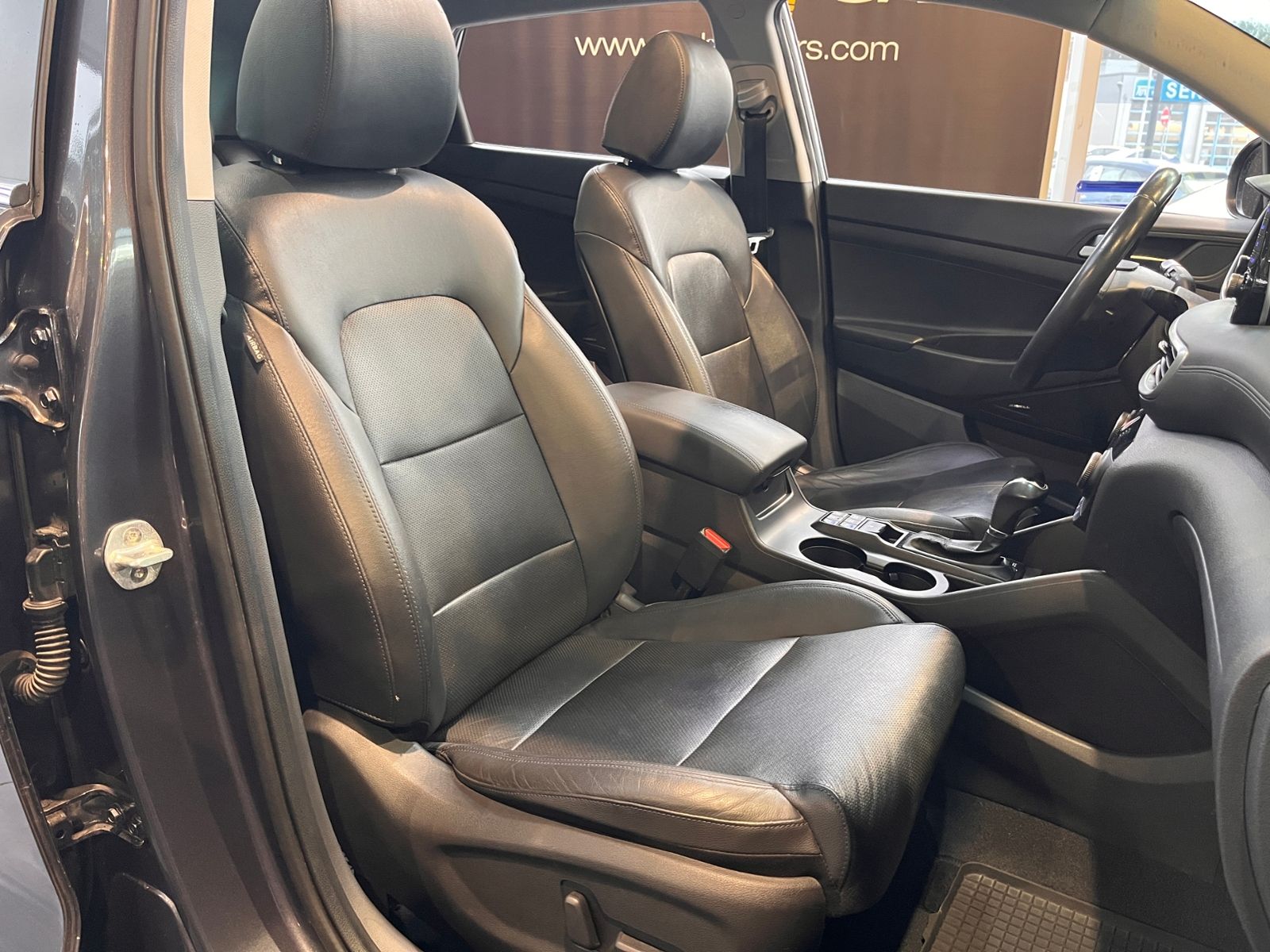 Fahrzeugabbildung Hyundai TUCSON Premium 4WD PANO LED NAVI