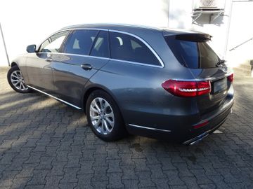 Mercedes E 220 - 8