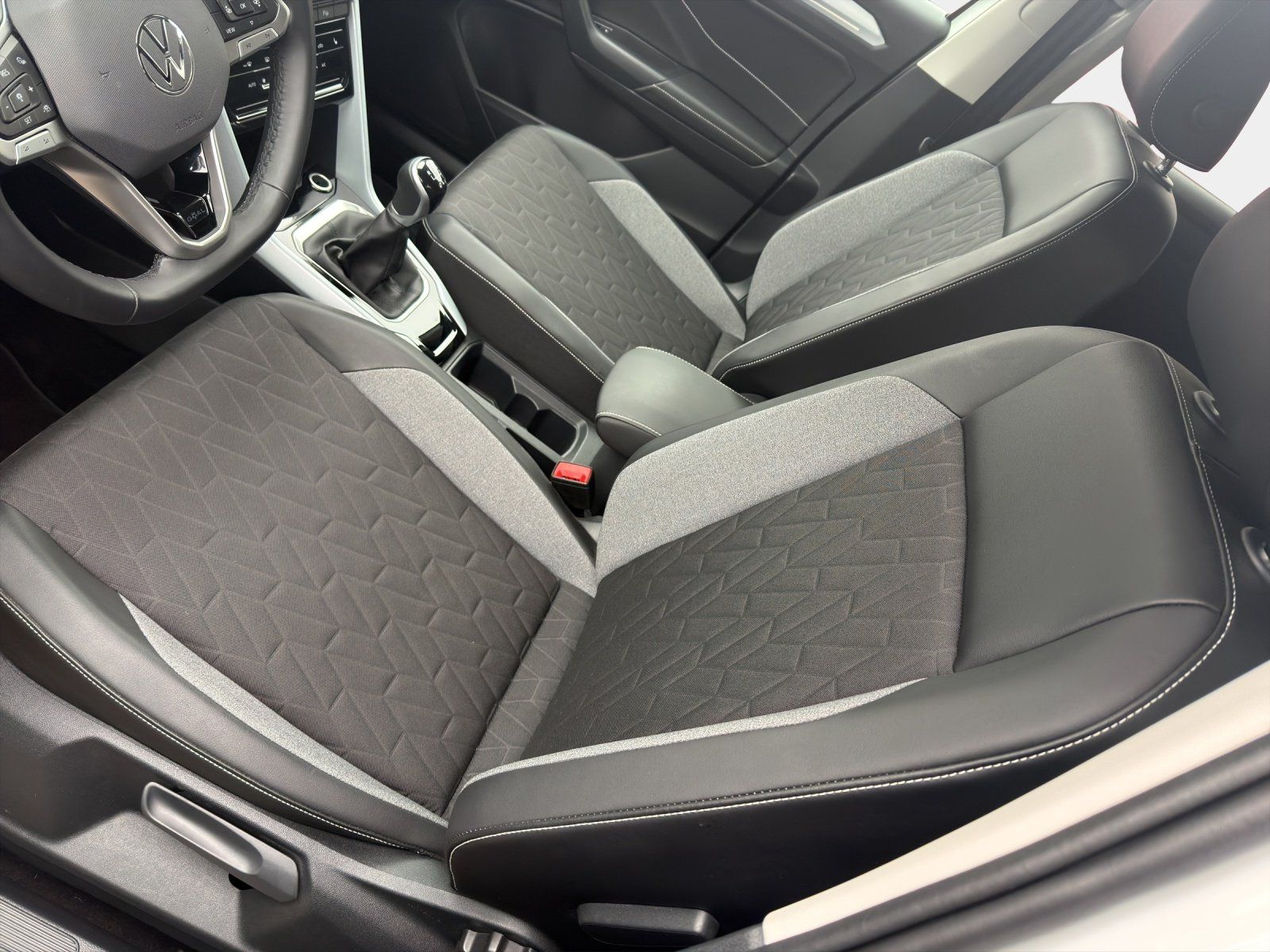 Volkswagen T-Roc - Bild 17