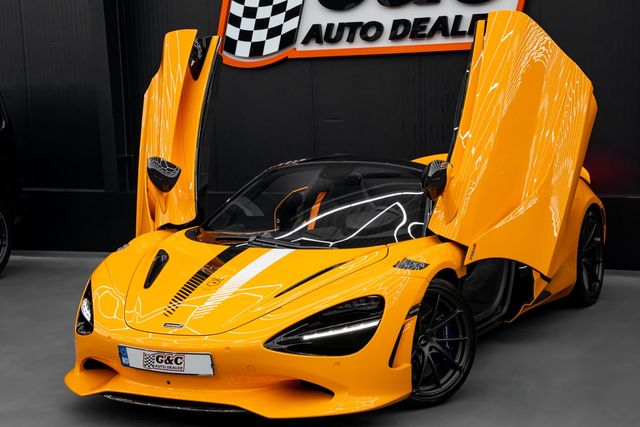 MCLAREN 750S