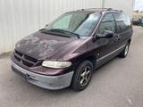 Chrysler Voyager Blackline 3.3 V6 Klima/Automatik/Vollede - Chrysler aus 1996