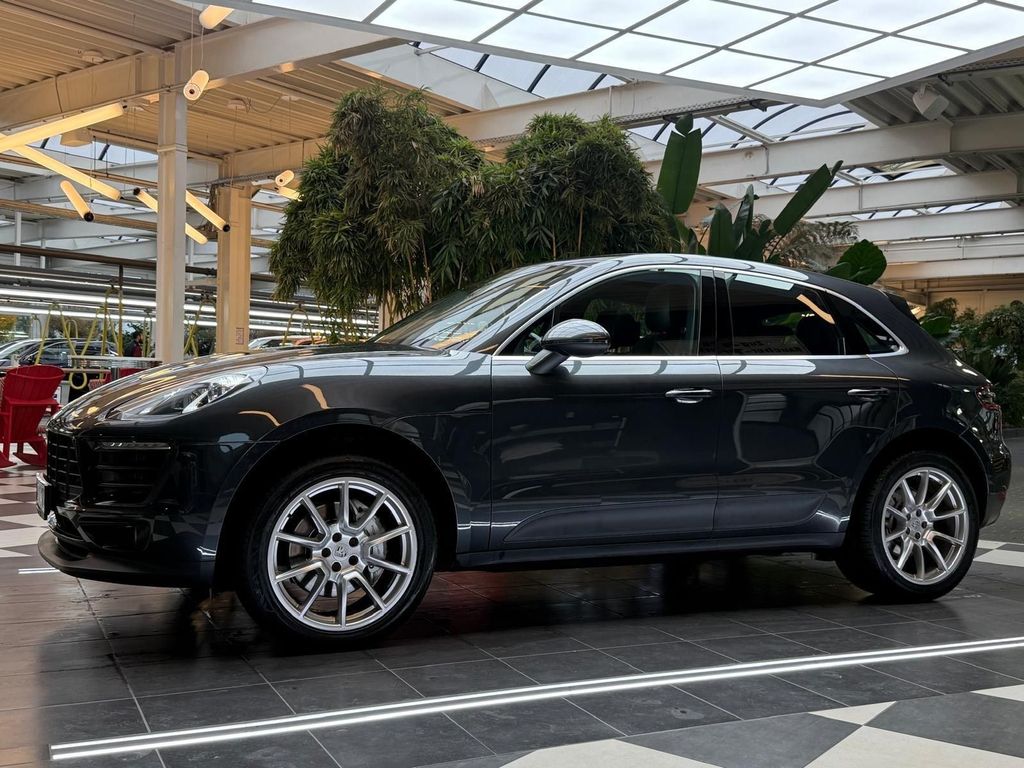 Image of Porsche Macan