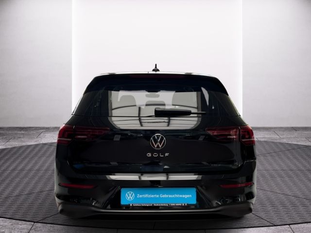 Fahrzeugabbildung Volkswagen Golf 1.5 TSI LIFE NAVI STANDHZG GJR