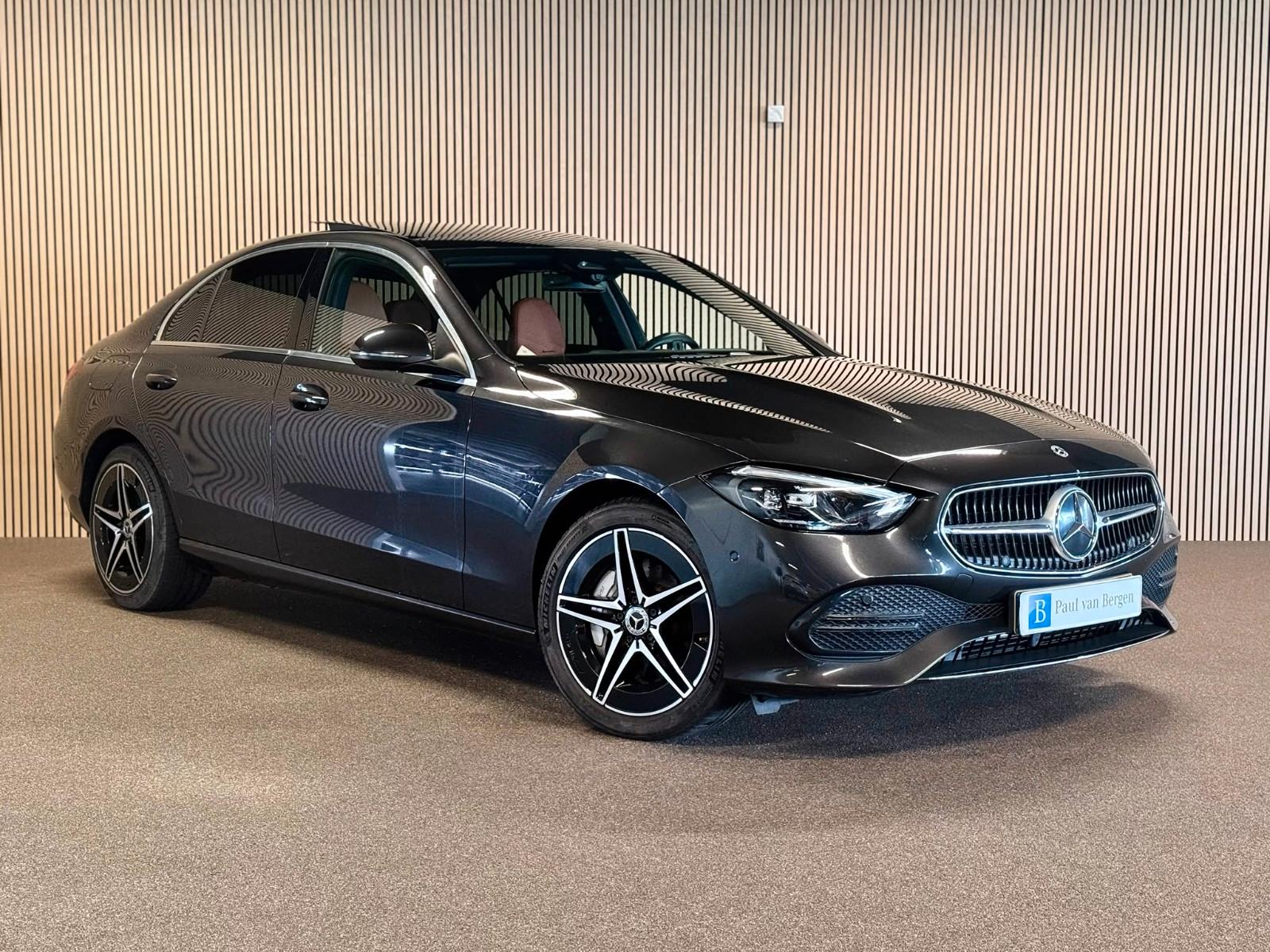 Mercedes-Benz C 300e Avantgarde-PANORAMA-CAMERA-SOH 99%