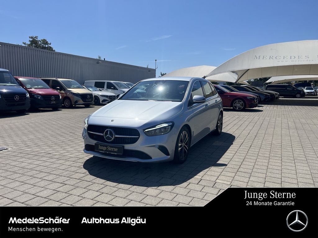 Image of Mercedes-Benz B 220