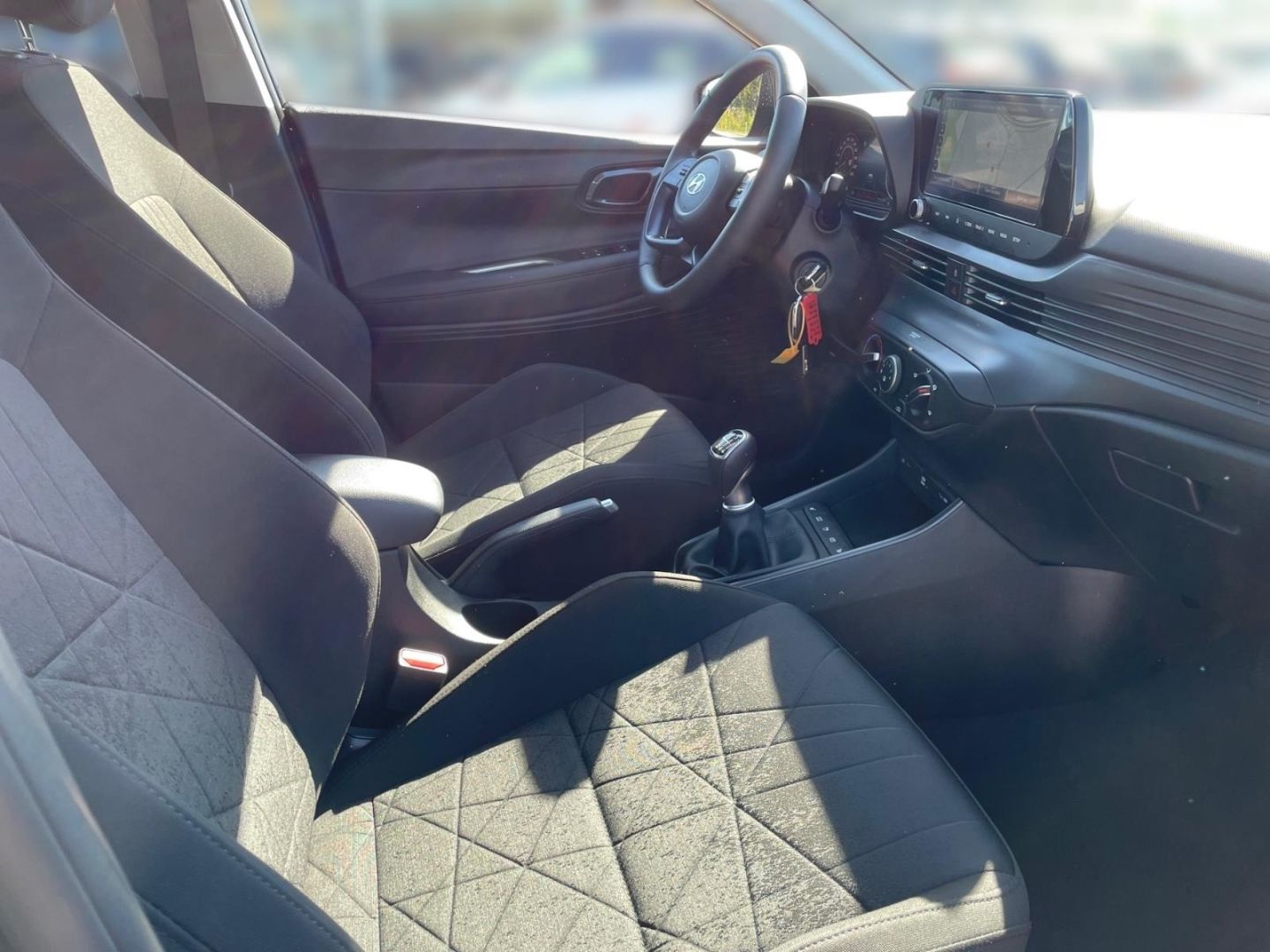 Fahrzeugabbildung Hyundai BAYON 1.0T Mild-Hybrid 48V Trend Navigation Rück