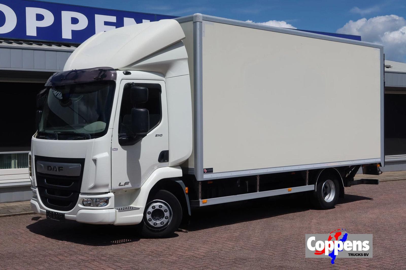DAF LF 210 LF210 FA Bakwagen + Dhollandia 1500 kg