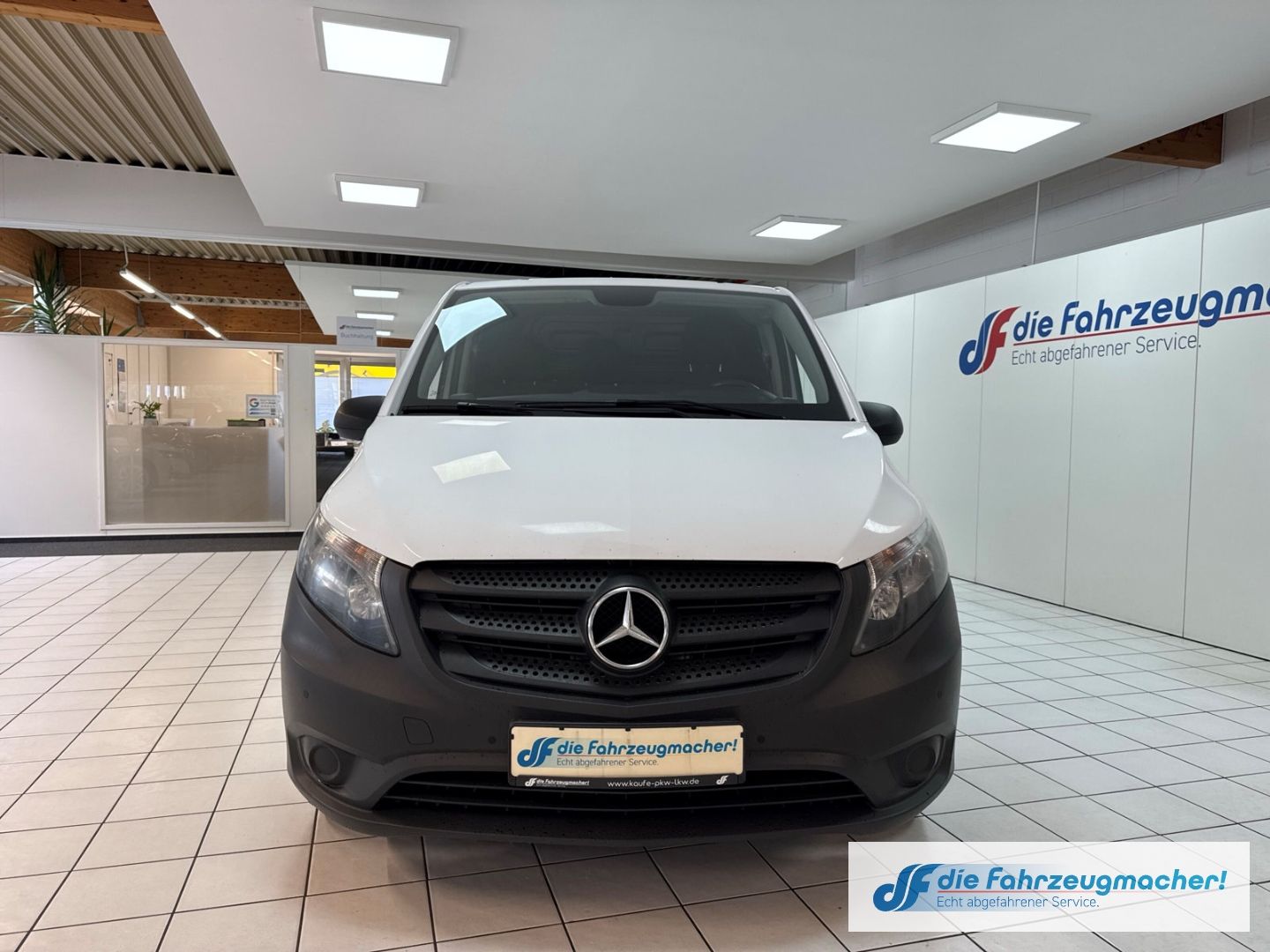 Fahrzeugabbildung Mercedes-Benz Vito Kasten 116 CDI 4x4 lang AHK Navi DAB *EXPOR