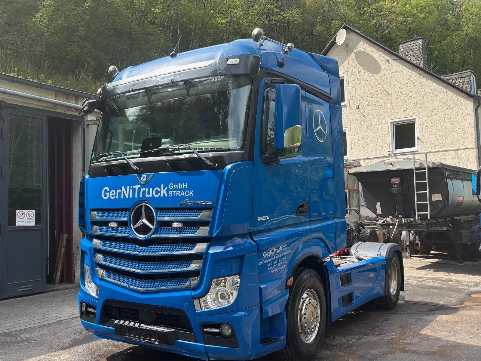 Mercedes-Benz Actros 1853