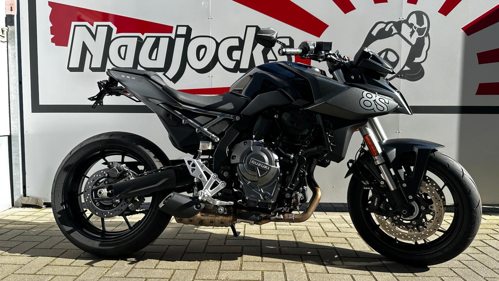 Suzuki GSX-8S