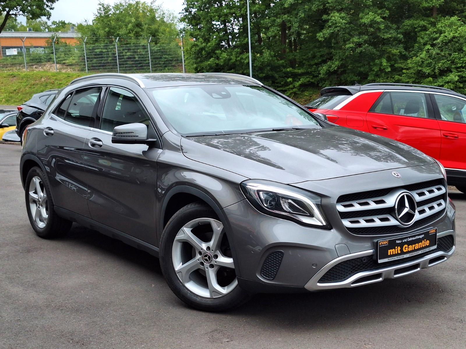 Mercedes-Benz GLA 180 *Navi *Tempomat *Leder*Kamera*SHZ