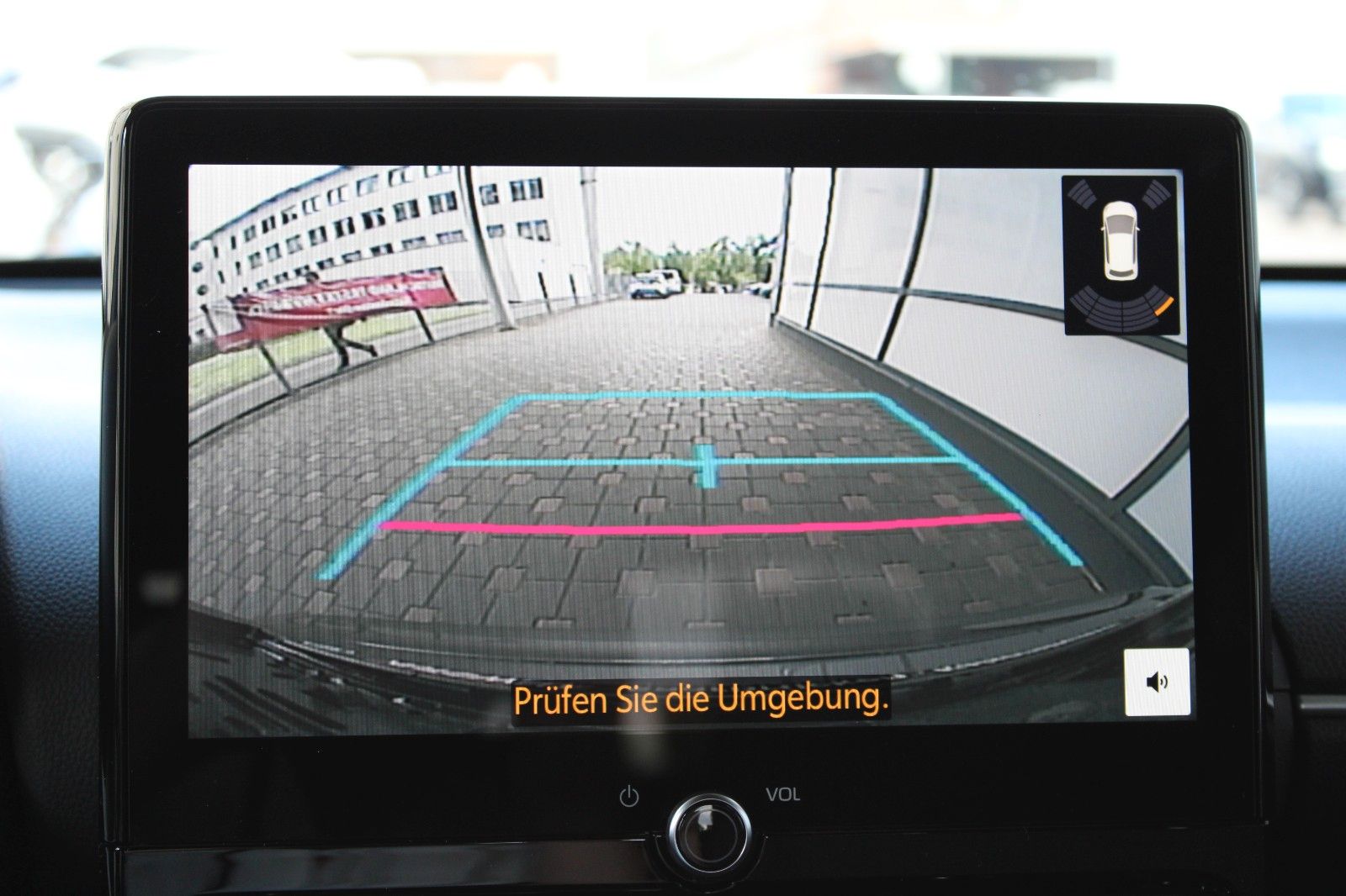 Fahrzeugabbildung Toyota Yaris Cross Hybrid Teamplayer + Winter-/Safety-P