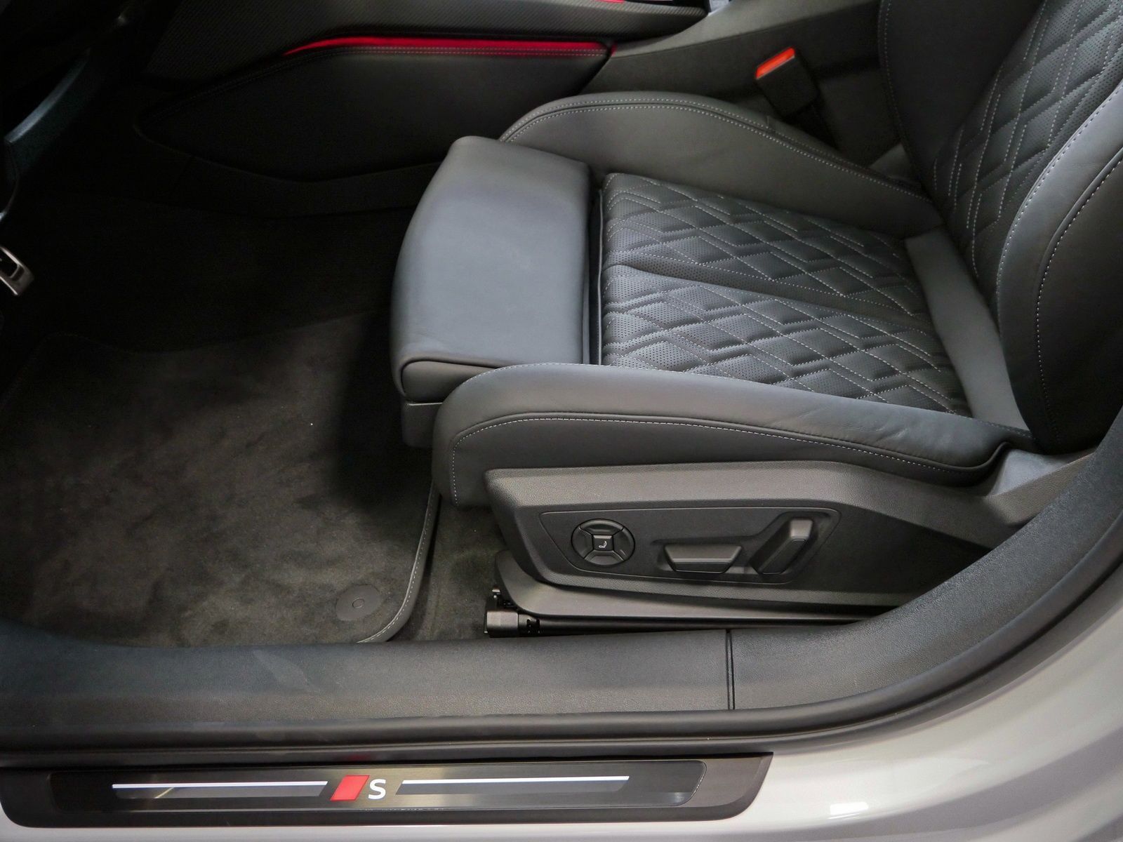 Audi A6 - Bild 22