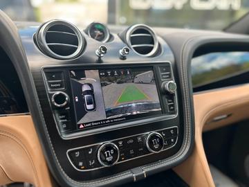 صورة مصغرة 11 لـ 2016 Bentley BENTAYGA