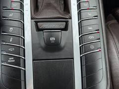 Fahrzeugabbildung Macan S Sportauspuff/Chrono/Luftfederung/Spyder