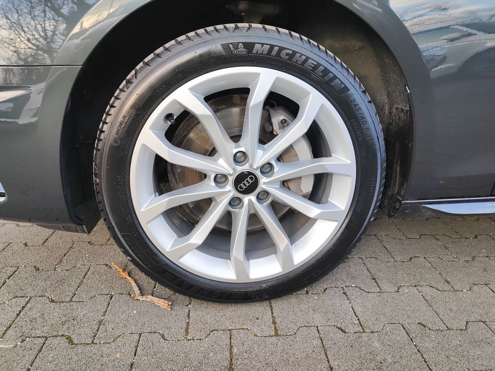 Audi A4 - Bild 9