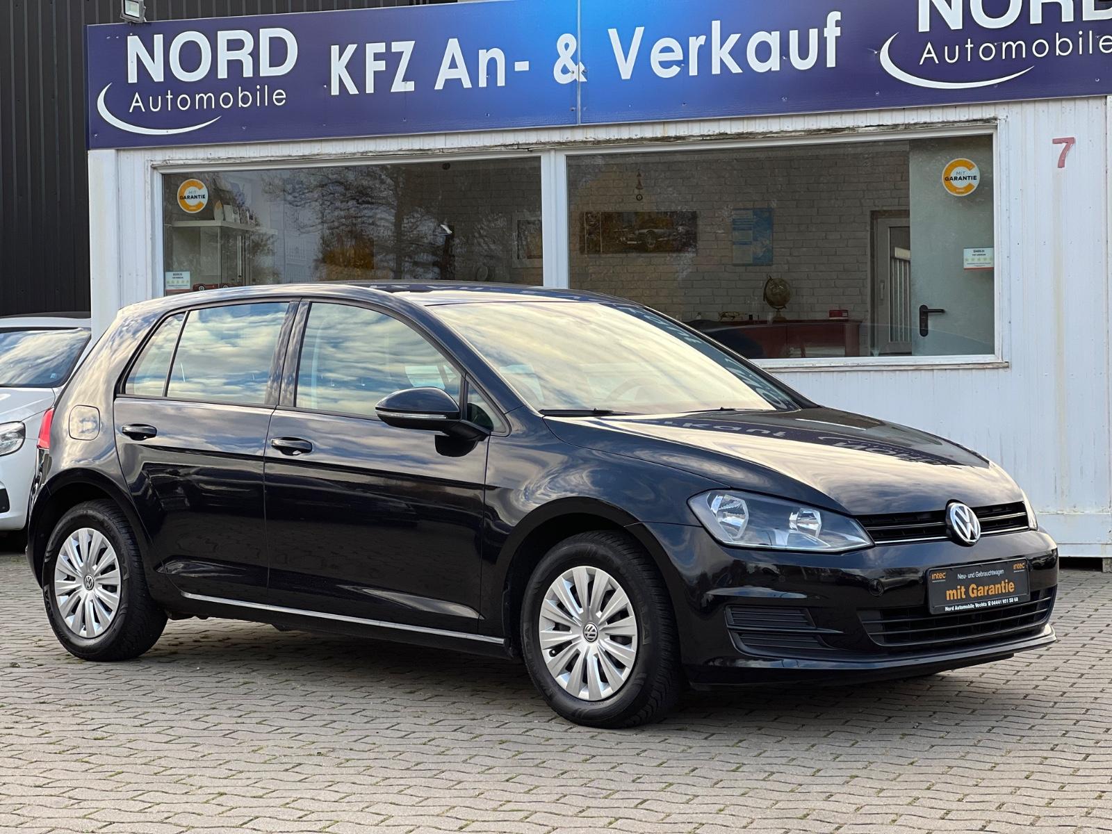 Volkswagen Golf VII Lim. Trendline BMT / 1 Hand