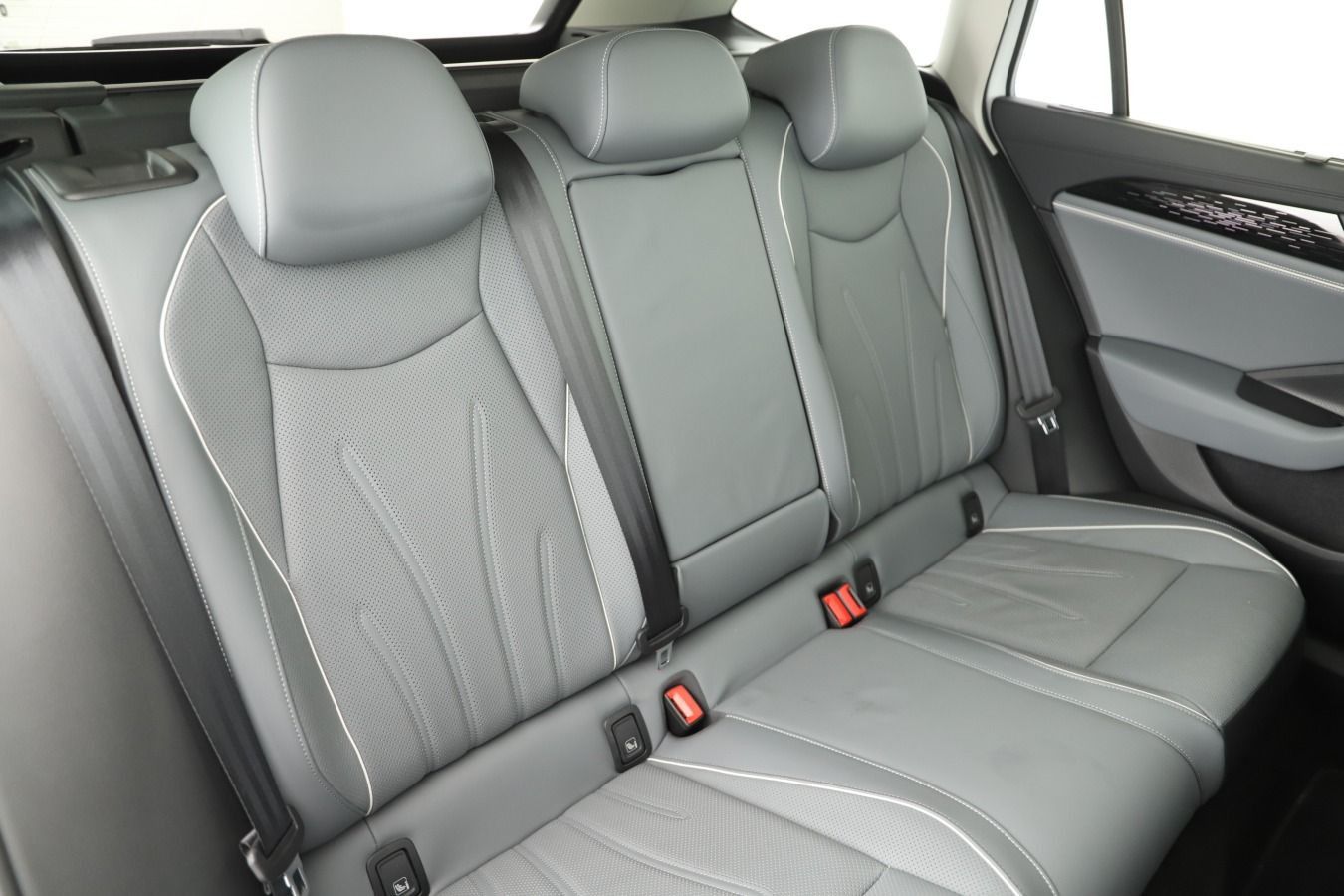 Volkswagen Passat Variant - Bild 6
