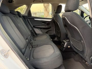 BMW 218 Active Tourer - 11