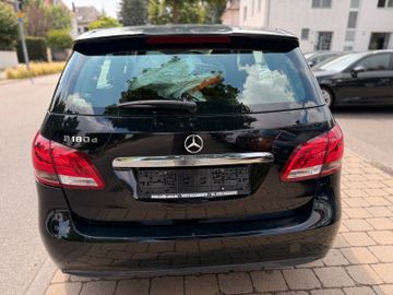 Mercedes B 180 - 6