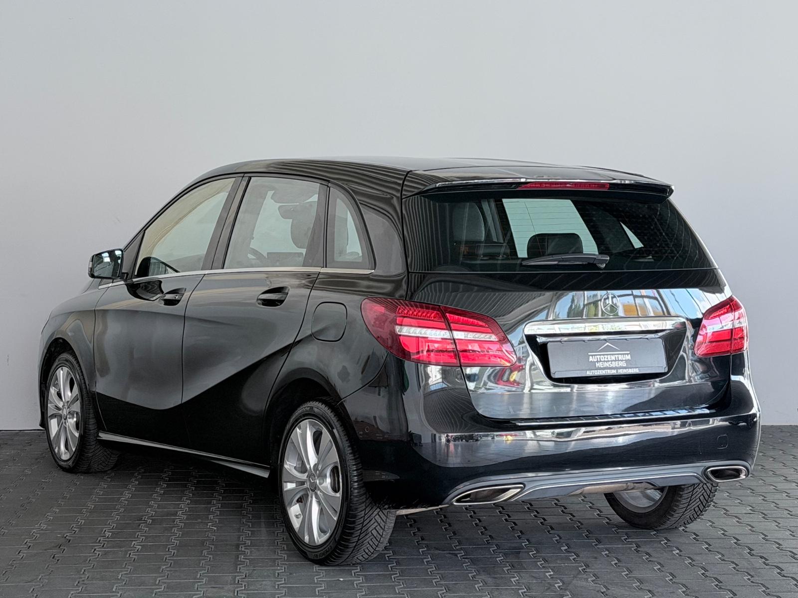 Mercedes-Benz B 180 Automatik LEDER NAVI SHZ