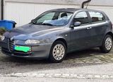 Alfa Romeo 147 1.9 JTD 16V 103 kW Distinctive Distinctive - Alfa Romeo 147: Distinctive