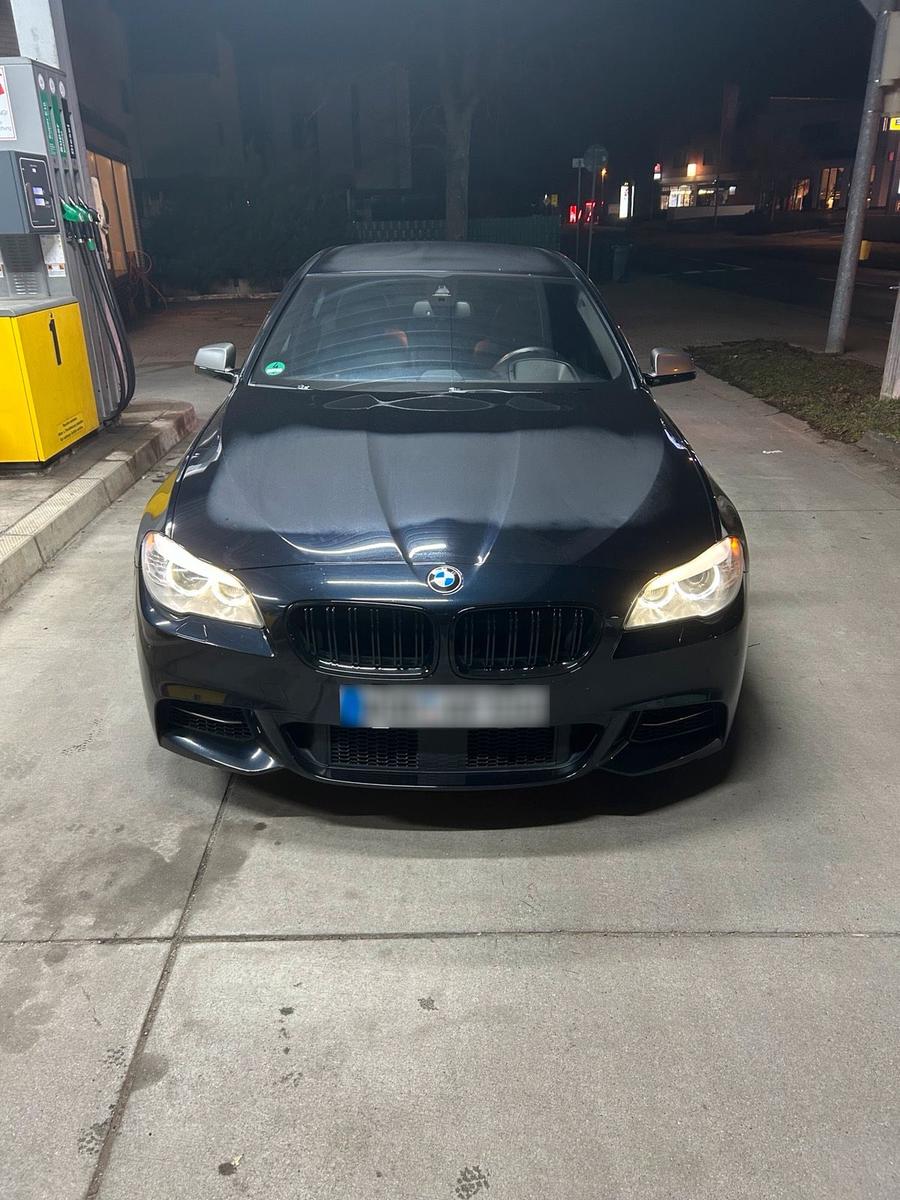 BMW M550